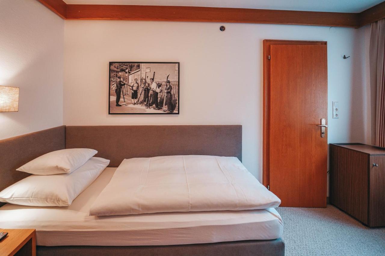 סן אנטון Hotel Garni Almjur מראה חיצוני תמונה
